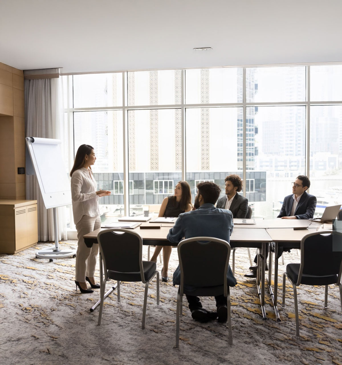 Halls & Meeting Rooms