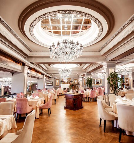 Food & Restaurants